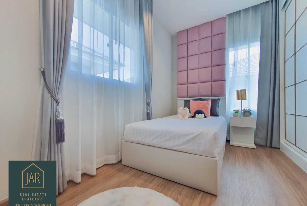 2 Storey detached house for sale at Hua-Hin Soi 70 Start Price 5,216,000. – THB. (Emply house)