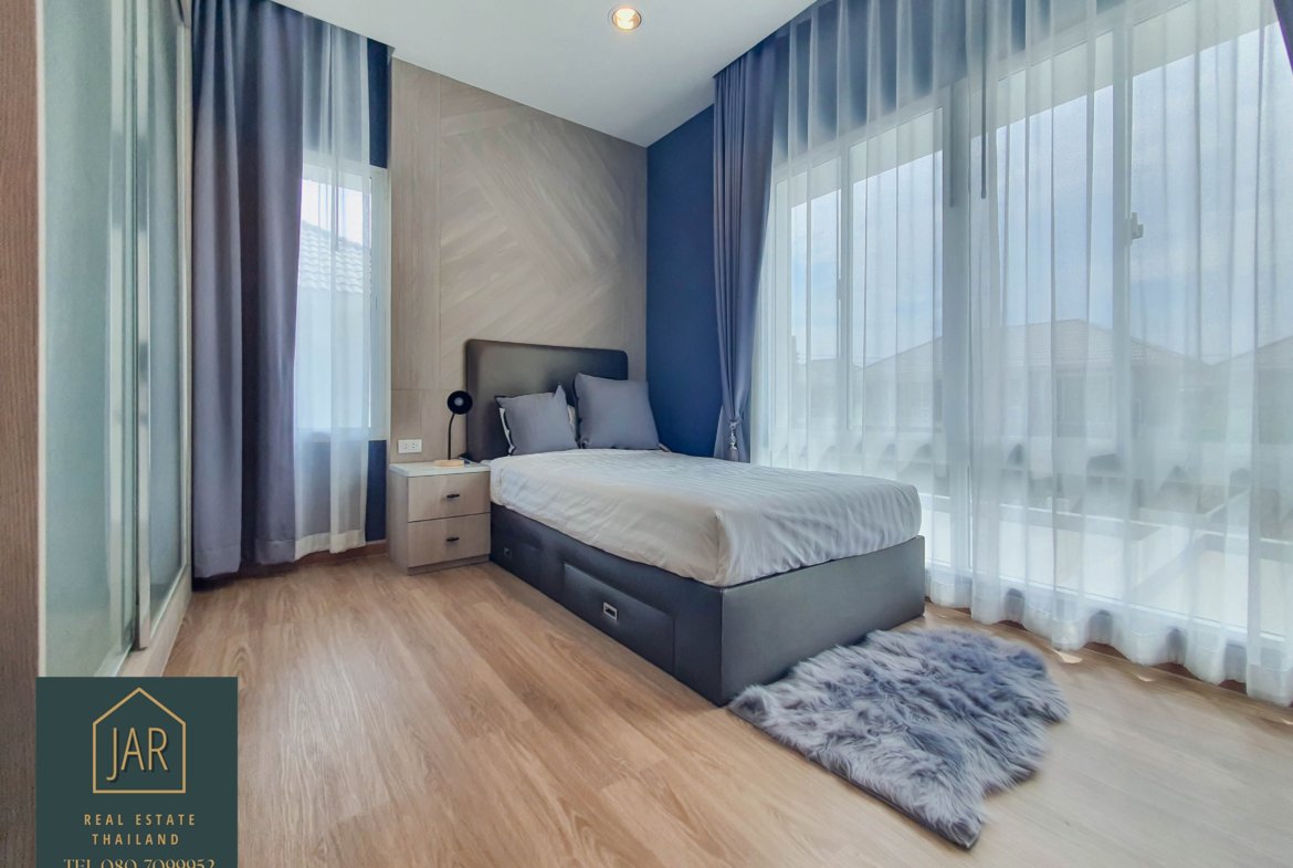 2 Storey detached house for sale at Hua-Hin Soi 70 Start Price 5,216,000. – THB. (Emply house)