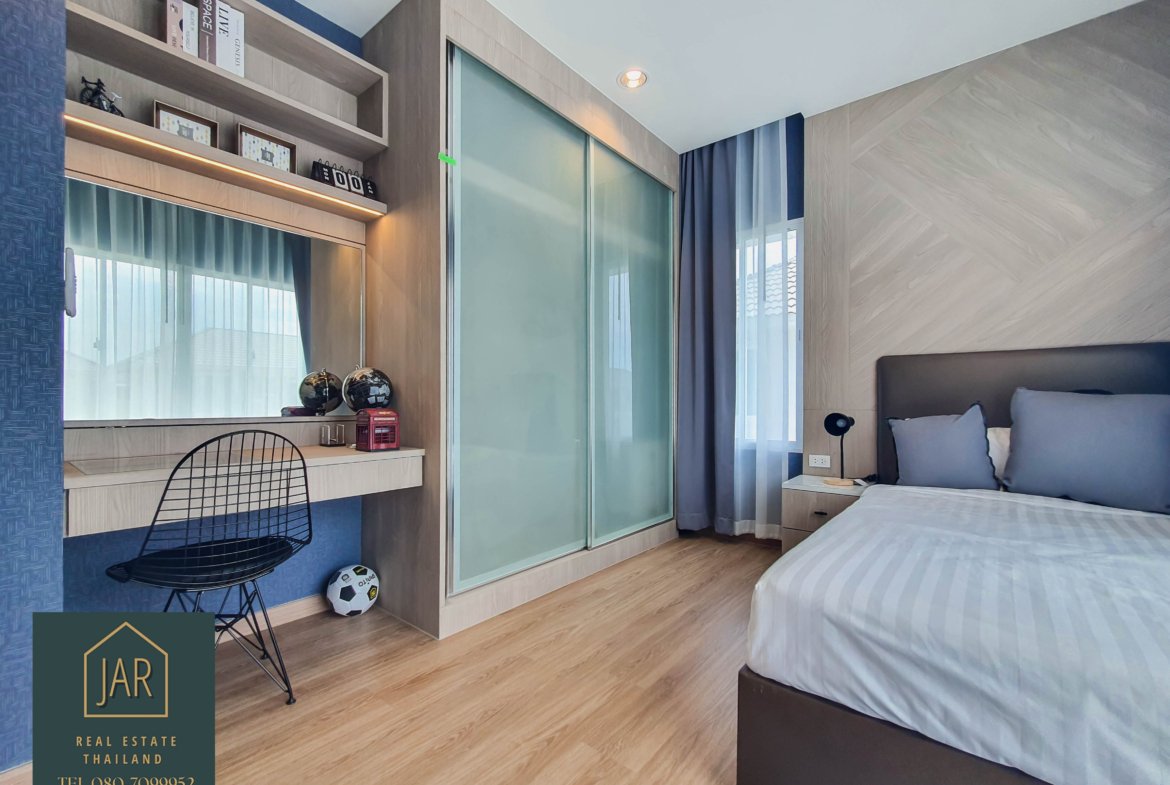 2 Storey detached house for sale at Hua-Hin Soi 70 Start Price 5,216,000. – THB. (Emply house)
