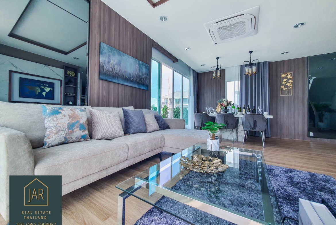 2 Storey detached house for sale at Hua-Hin Soi 70 Start Price 5,216,000. – THB. (Emply house)