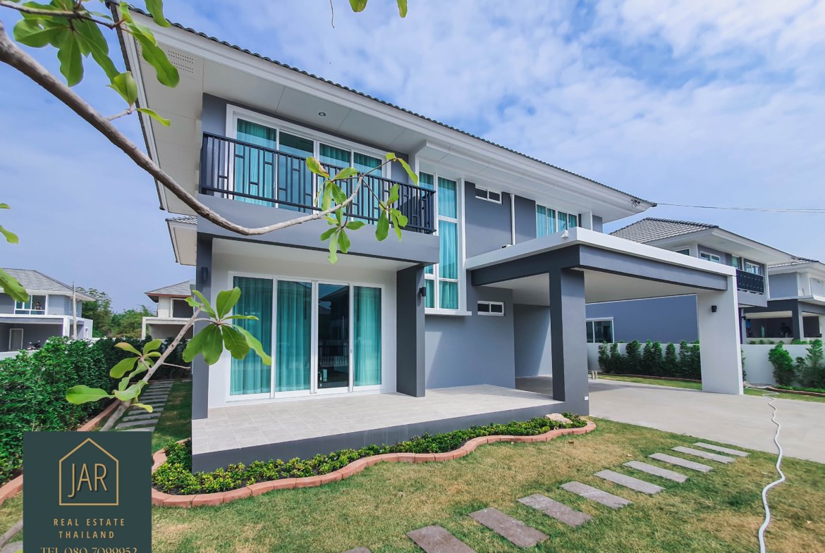 2 Storey detached house for sale at Hua-Hin Soi 70 Start Price 5,216,000. – THB. (Emply house)