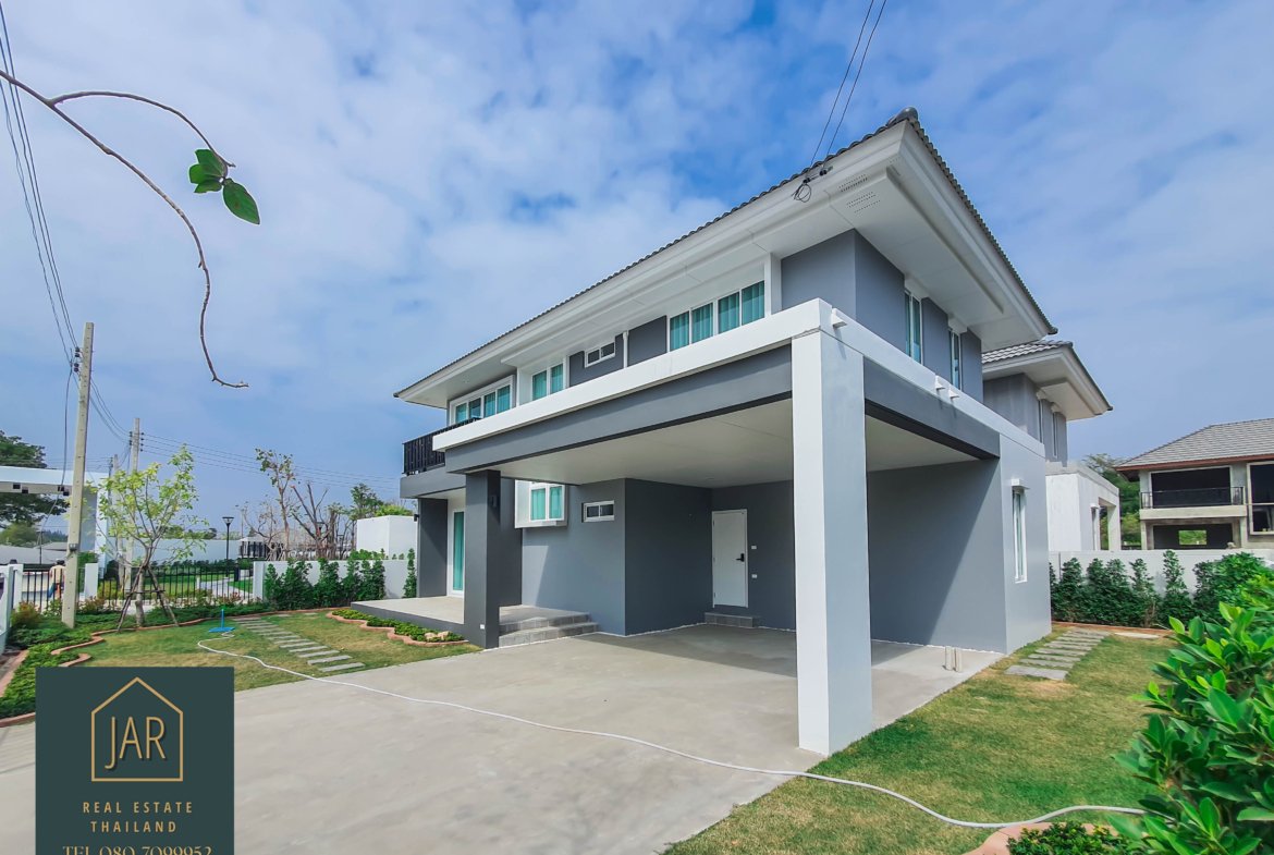 2 Storey detached house for sale at Hua-Hin Soi 70 Start Price 5,216,000. – THB. (Emply house)