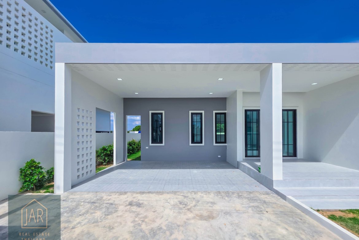 Living the Modern Dream : Hua-Hin Pool Villa