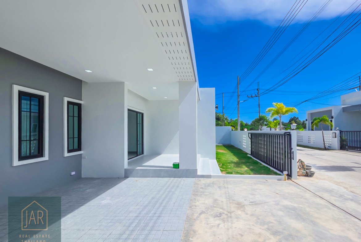 Living the Modern Dream : Hua-Hin Pool Villa