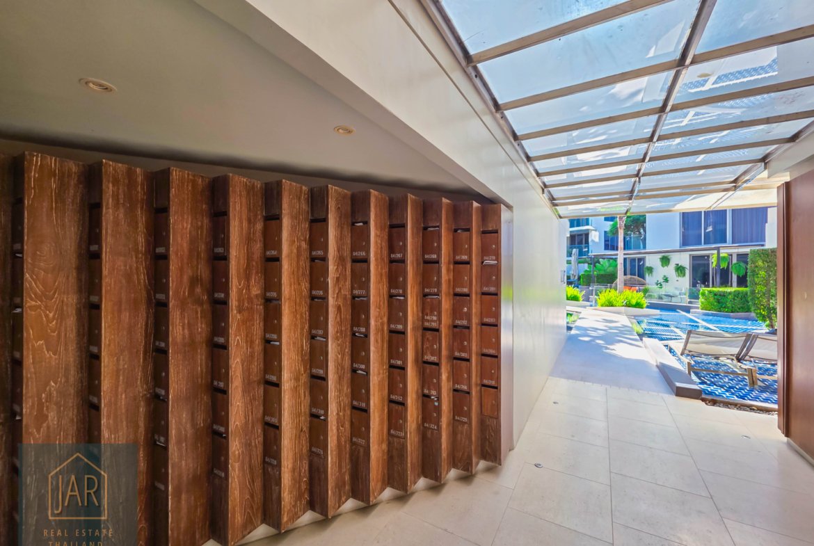 This cozy condo is just 100m from Khao Takiab Beach. Your dream coastal life starts here.”Price 3.29 MB.