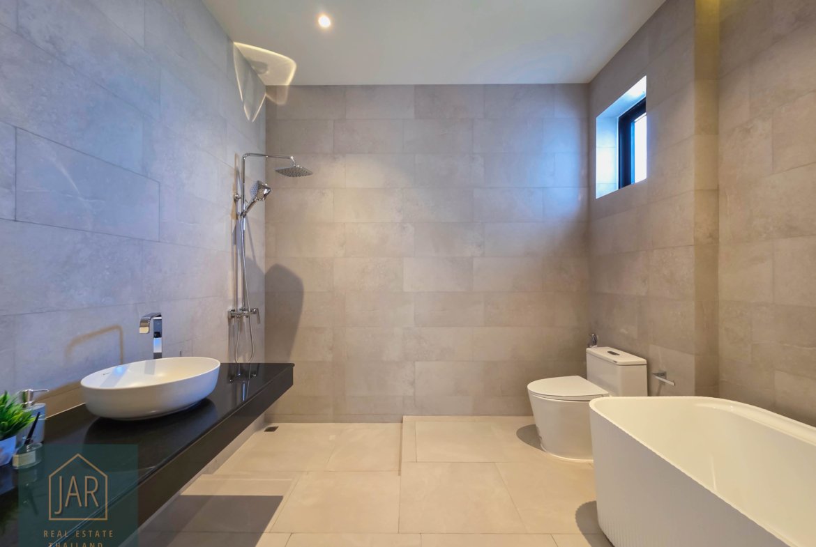 The Ultimate Luxury Retreat for sale at Pranburi I 3 Bed | 3 Bath I