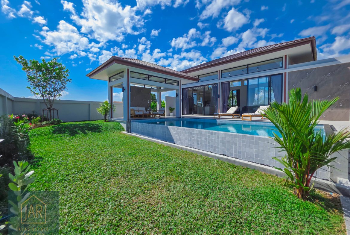 The Ultimate Luxury Retreat for sale at Pranburi I 3 Bed | 3 Bath I