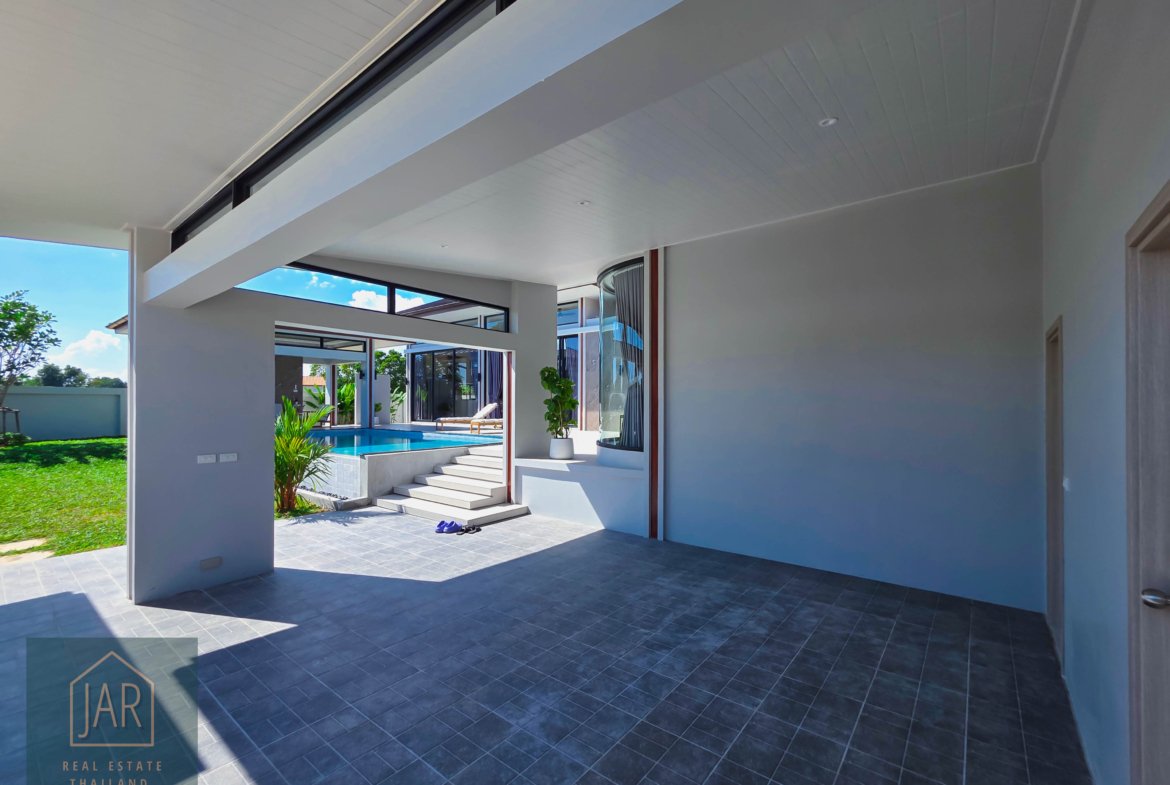 The Ultimate Luxury Retreat for sale at Pranburi I 3 Bed | 3 Bath I
