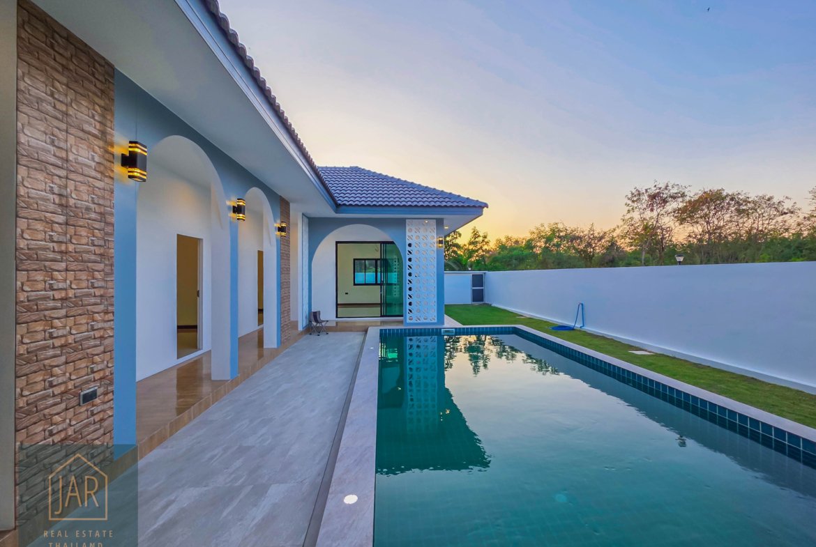 Exquisite Pool Villa in Hua Hin Soi 70 – Your Private Sanctuary Awaits! 🌴