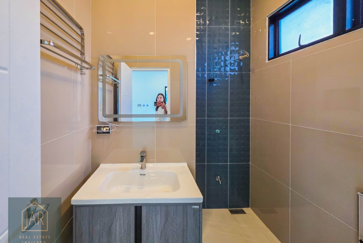 Exquisite Pool Villa in Hua Hin Soi 70 – Your Private Sanctuary Awaits! 🌴