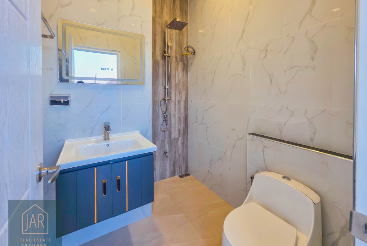 Exquisite Pool Villa in Hua Hin Soi 70 – Your Private Sanctuary Awaits! 🌴