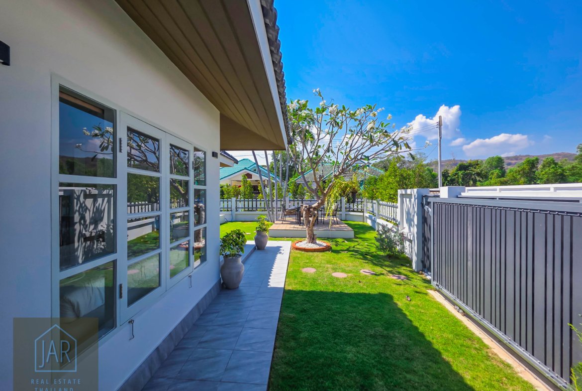 Renovated Like New! บ้านสวยรีโนเวทใหม่ทั้งหลัง พิกัดหัวหิน 102
