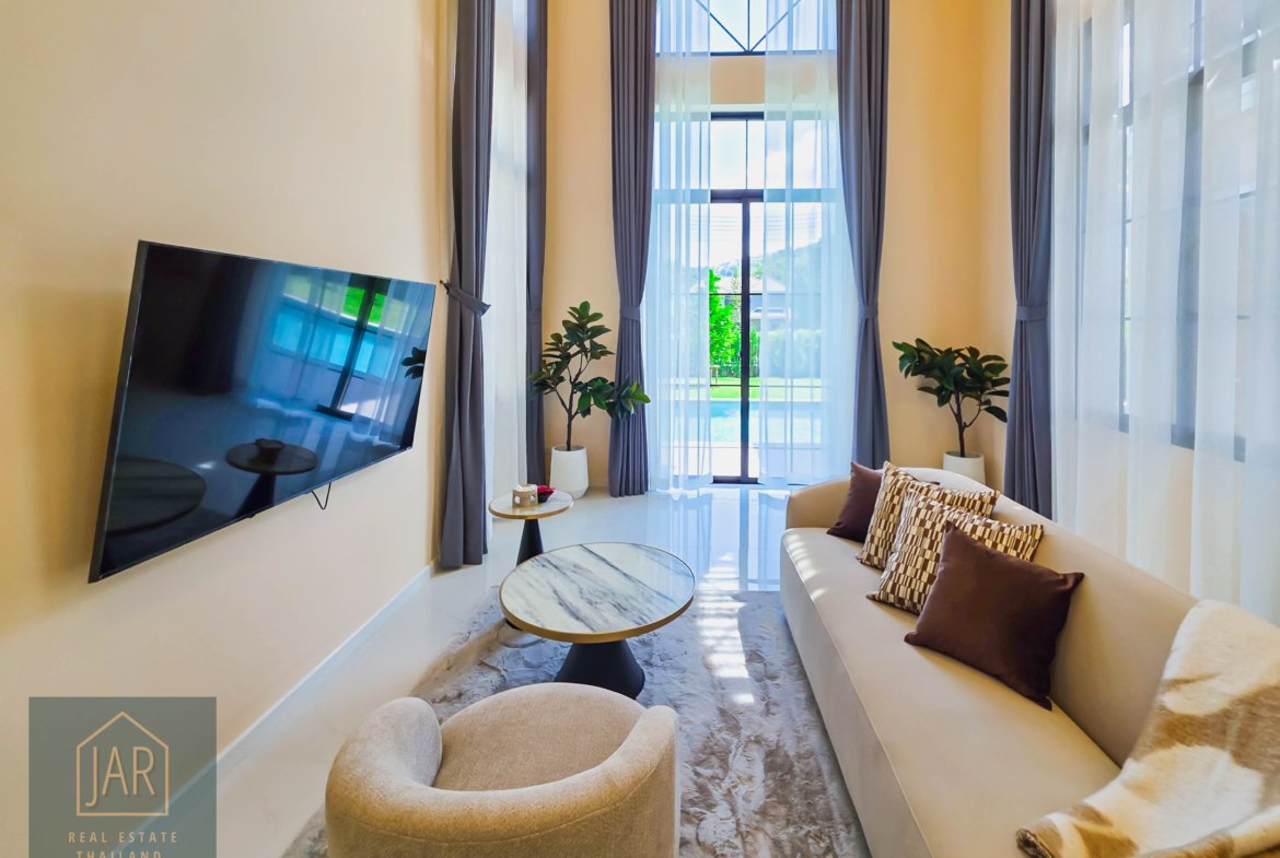Phuket – Luxury quality single House. The Art of British Greenery Living at Chalong
