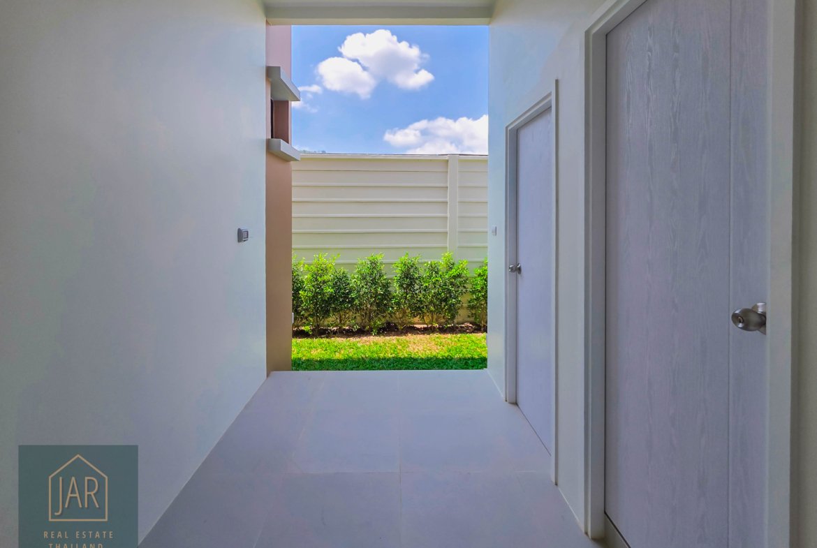 Phuket – Luxury quality single House. The Art of British Greenery Living at Chalong