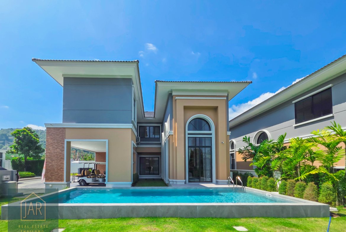 Phuket – Luxury quality single House. The Art of British Greenery Living at Chalong
