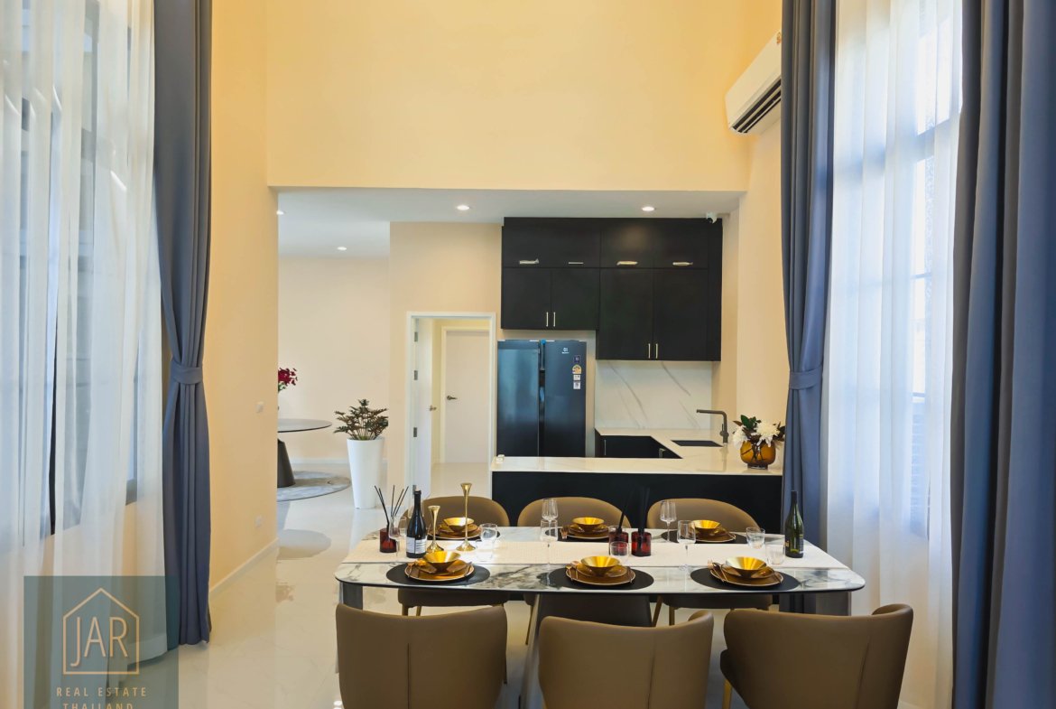 Phuket – Luxury quality single House. The Art of British Greenery Living at Chalong