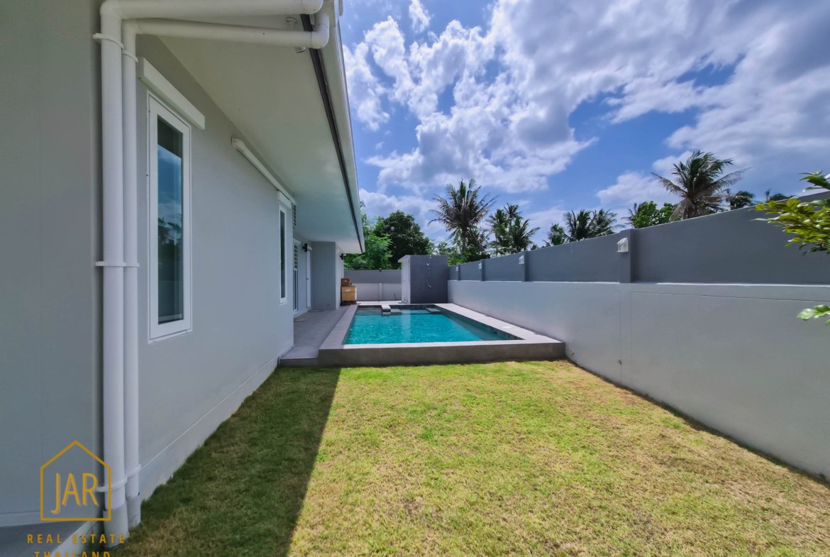 Ready for you to move in. Located in a prime spot in Hua Hin Soi 70, this home offers easy access to all the city’s attractions and amenities.