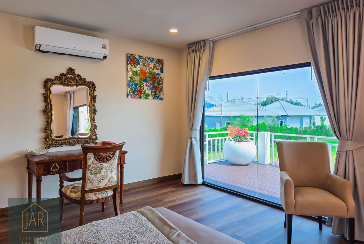 Grand Luxury Pool Villa in Hua Hin Soi 70 | Massive 4-Rai : 4 BR I 5 BA