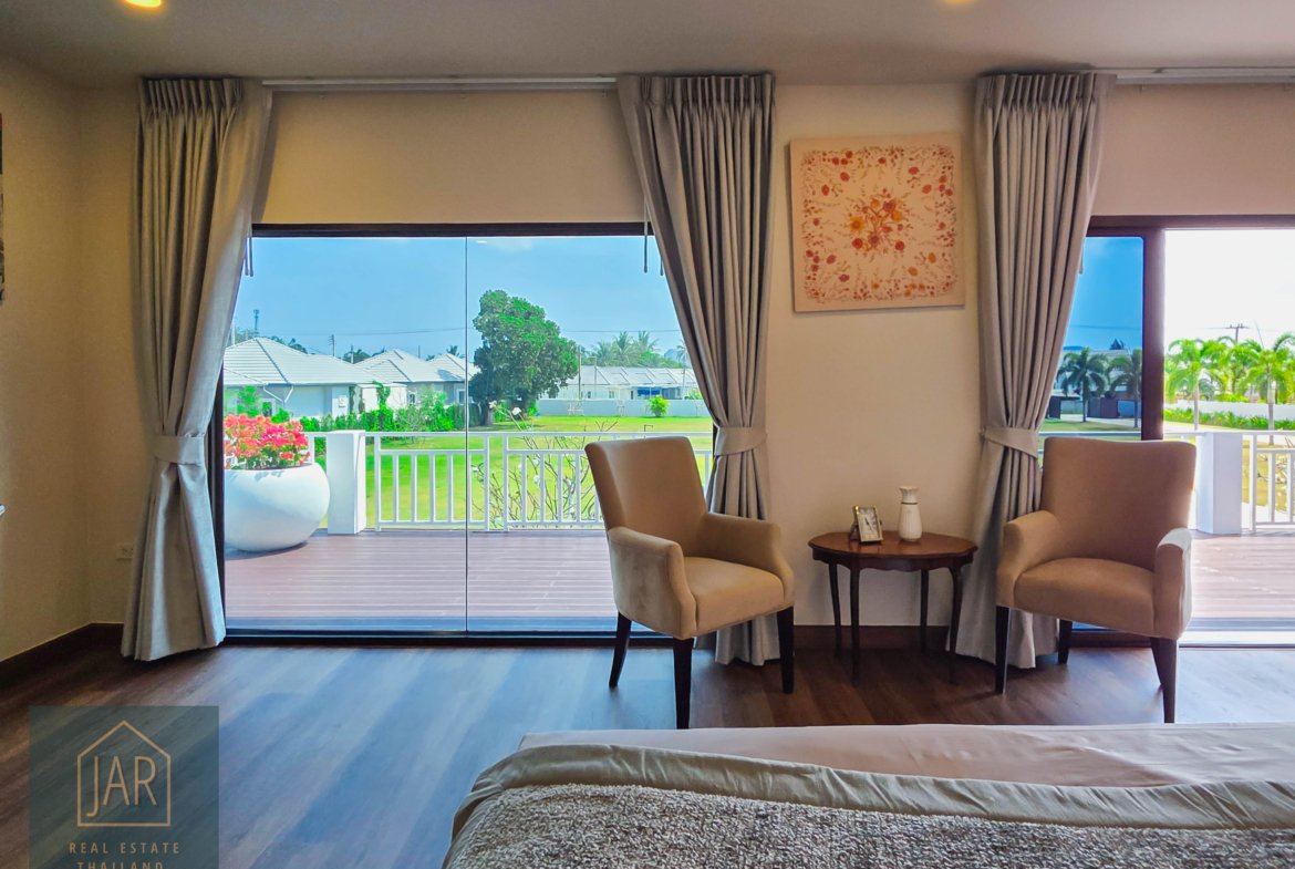 Grand Luxury Pool Villa in Hua Hin Soi 70 | Massive 4-Rai : 4 BR I 5 BA
