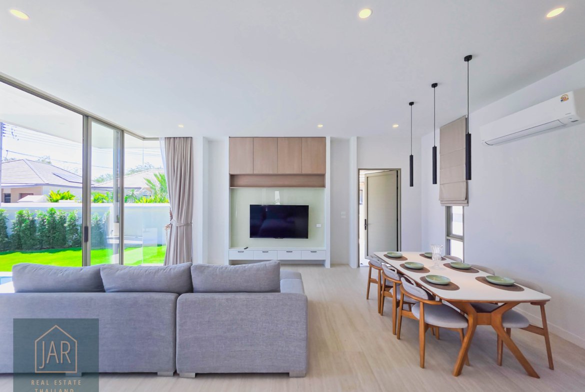 Modern Luxury Villa with Private Pool – Heart of Hua Hin