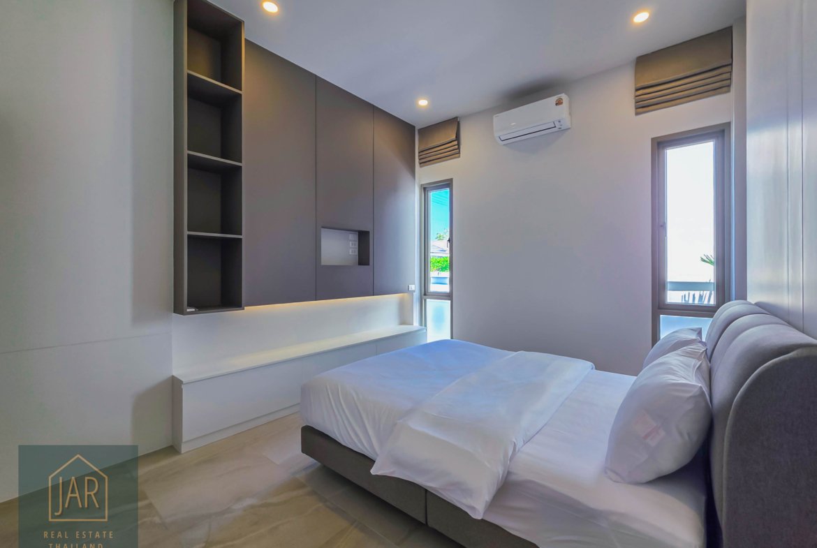 Modern Luxury Villa with Private Pool – Heart of Hua Hin