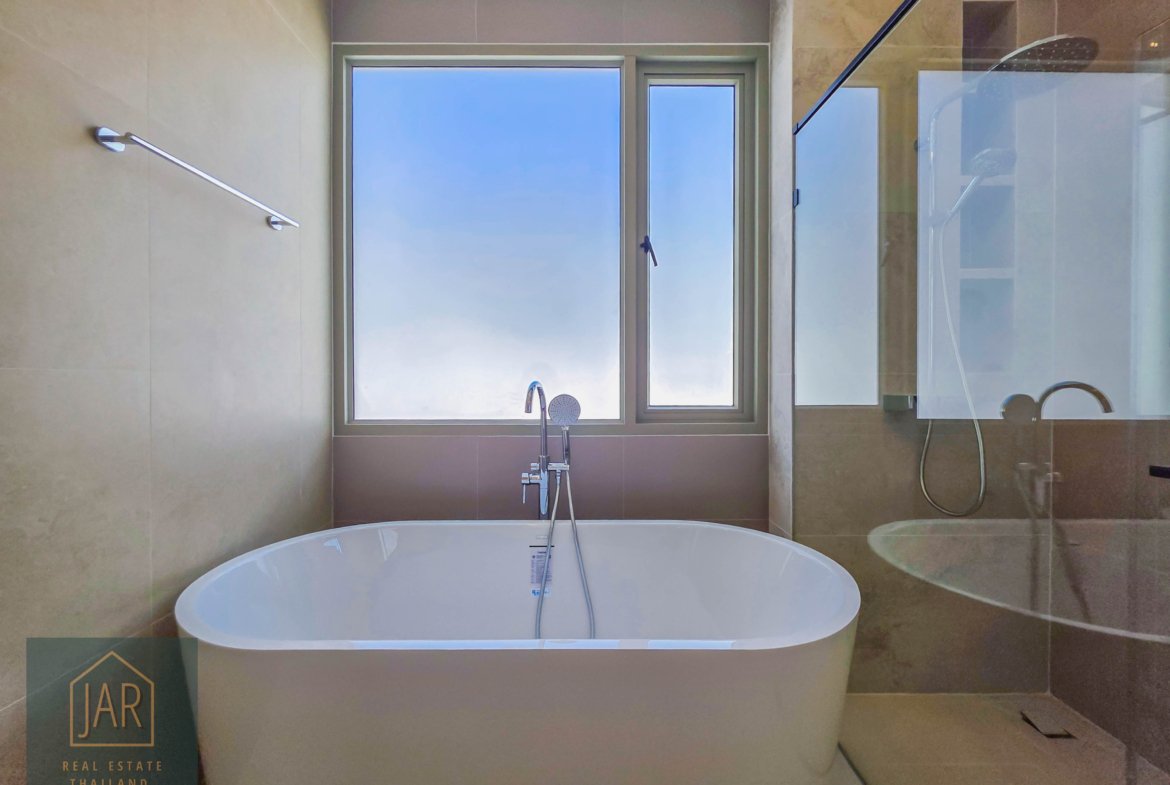 Modern Luxury Villa with Private Pool – Heart of Hua Hin