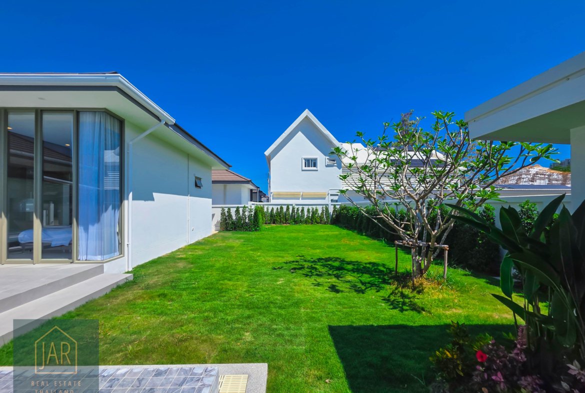 Modern Luxury Villa with Private Pool – Heart of Hua Hin