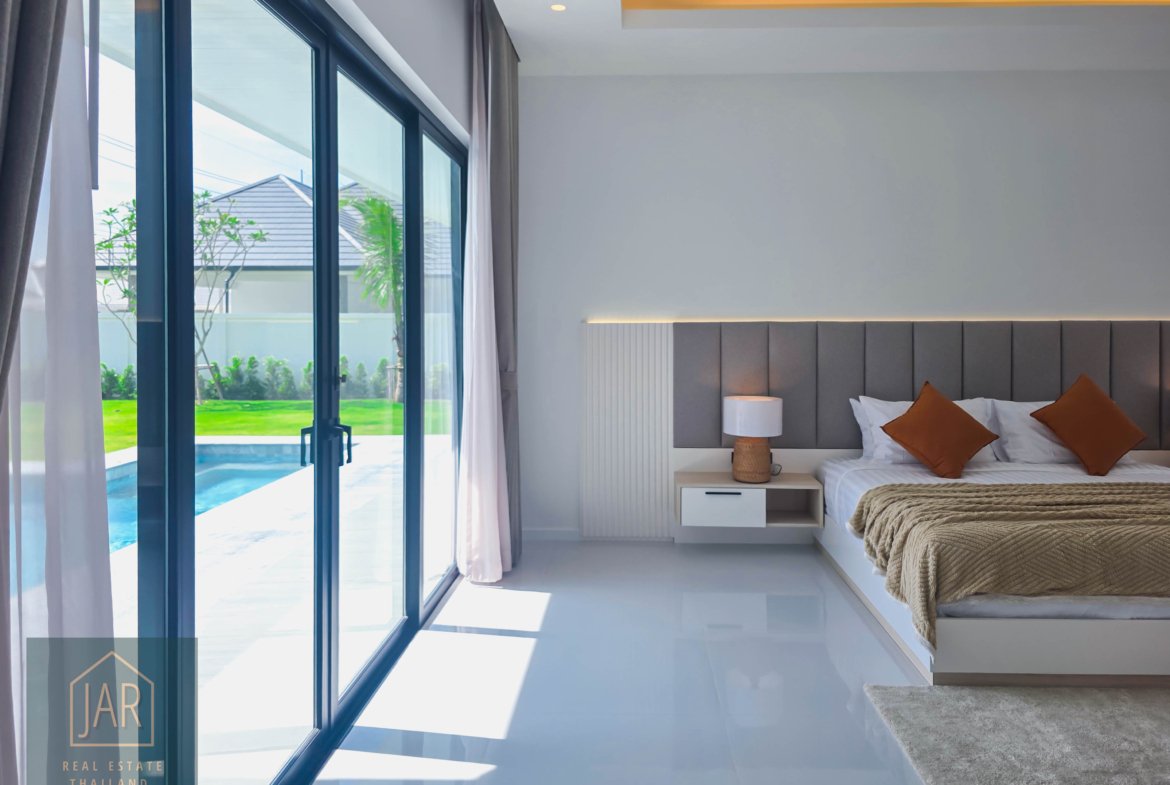 HUA-HIN UNMATCHED LUXURY: A STUNNING SANCTUARY Close to Black Mountain Golf Course