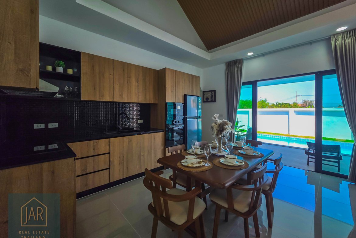 Move-In Ready Luxury: Hua Hin Pool Villa Soi 102
