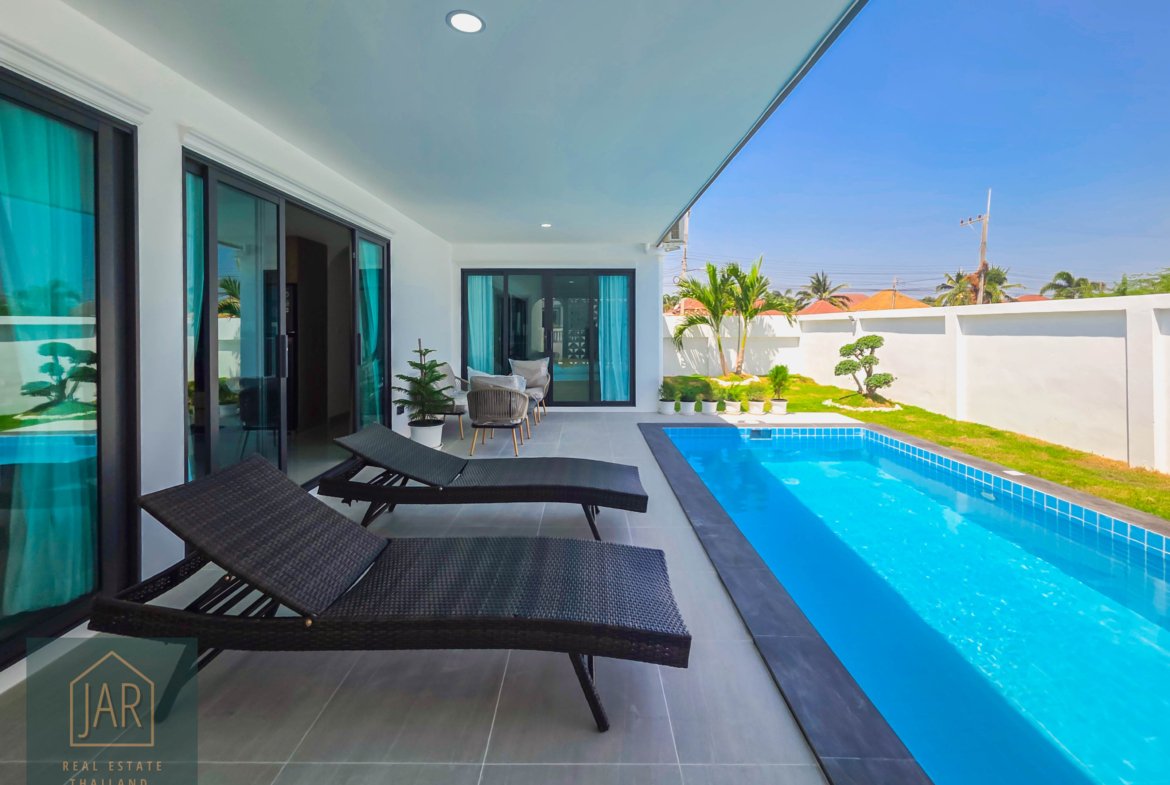 Move-In Ready Luxury: Hua Hin Pool Villa Soi 102