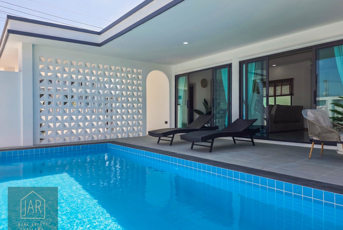 Move-In Ready Luxury: Hua Hin Pool Villa Soi 102