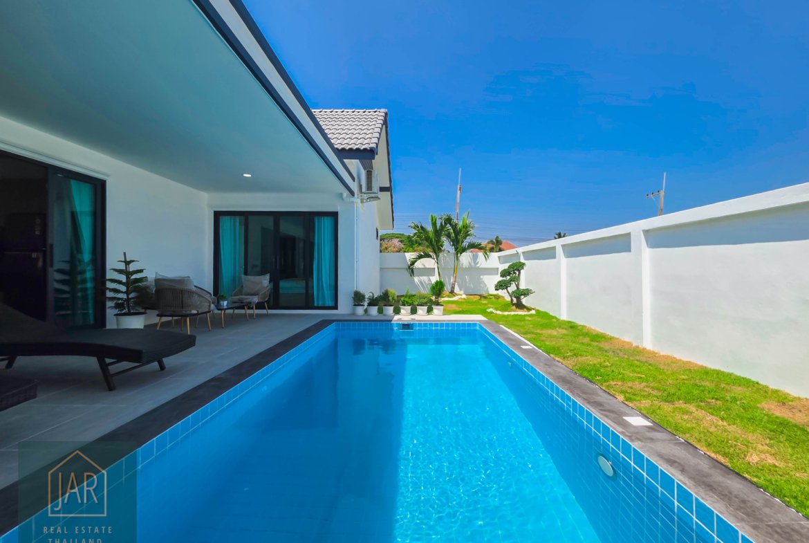 Move-In Ready Luxury: Hua Hin Pool Villa Soi 102