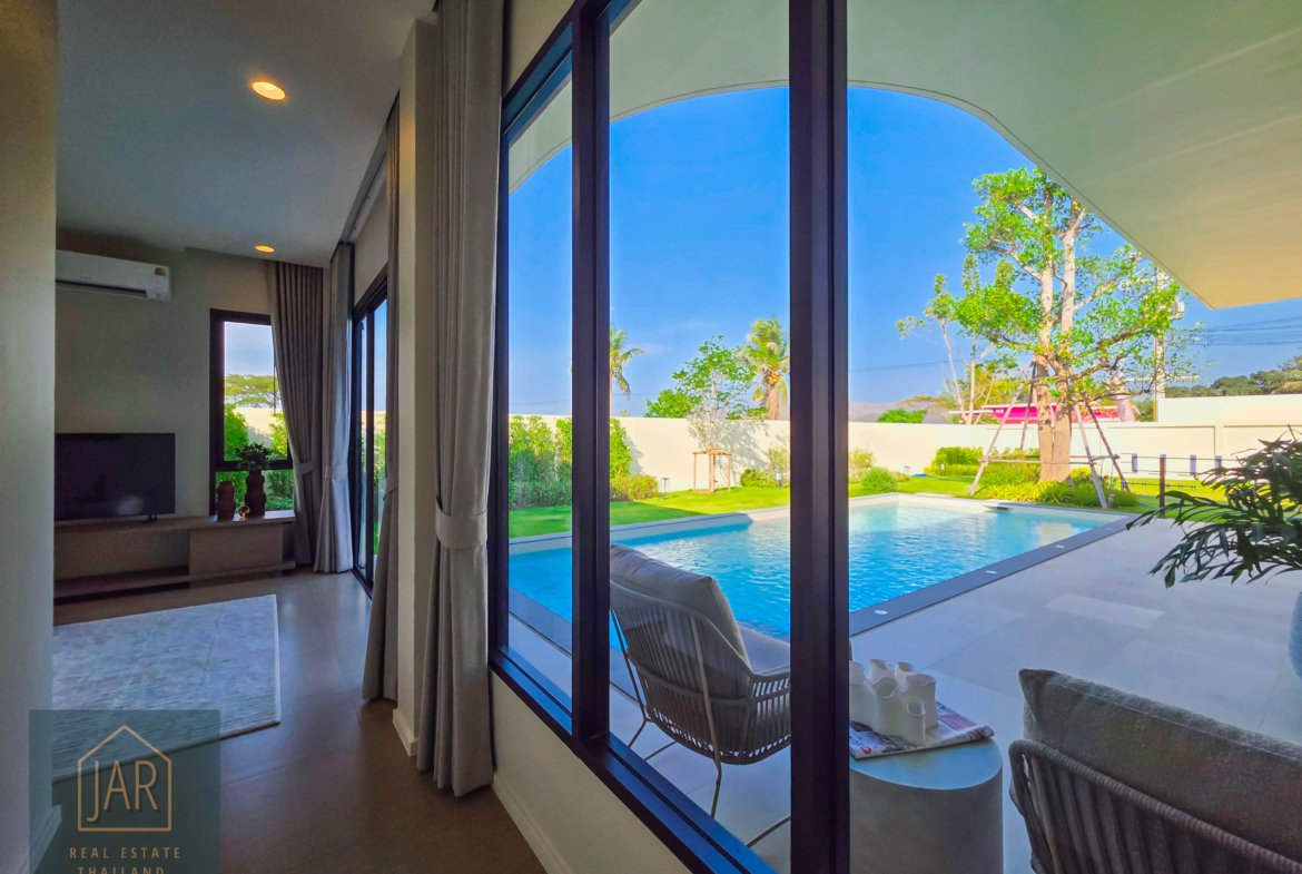 HUA-HIN THE ULTIMATE MODERN TROPICAL RETREATAN EXCLUSIVE OF 8 PRIVATE POOL VILLAS I 3BR I 4BA