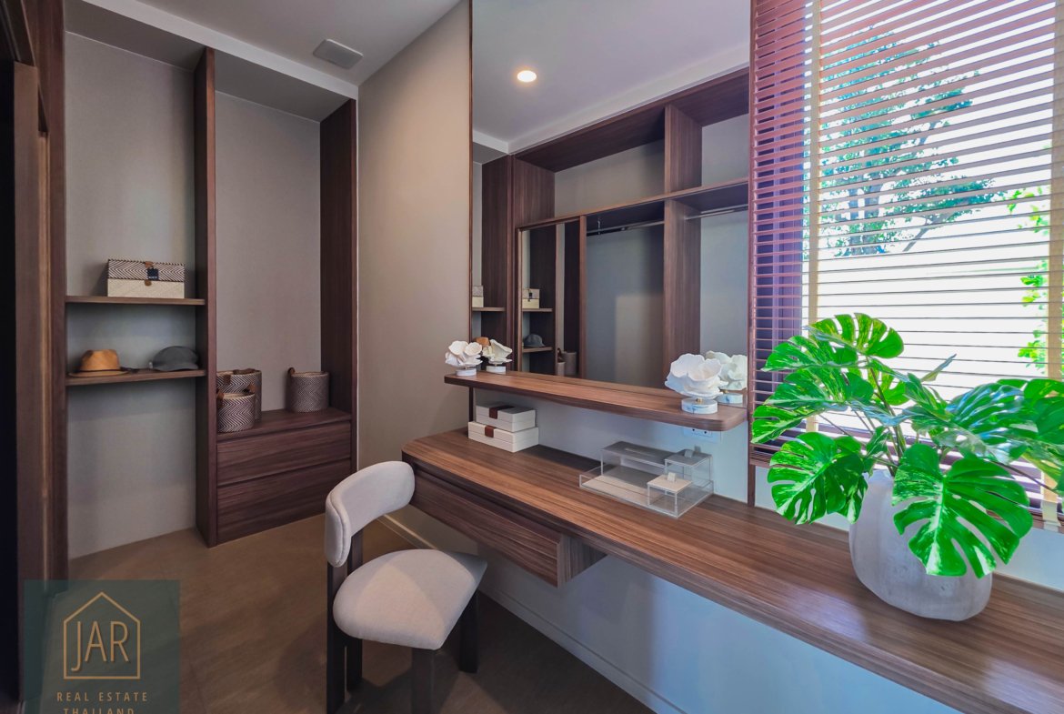 HUA-HIN THE ULTIMATE MODERN TROPICAL RETREATAN EXCLUSIVE OF 8 PRIVATE POOL VILLAS I 3BR I 4BA