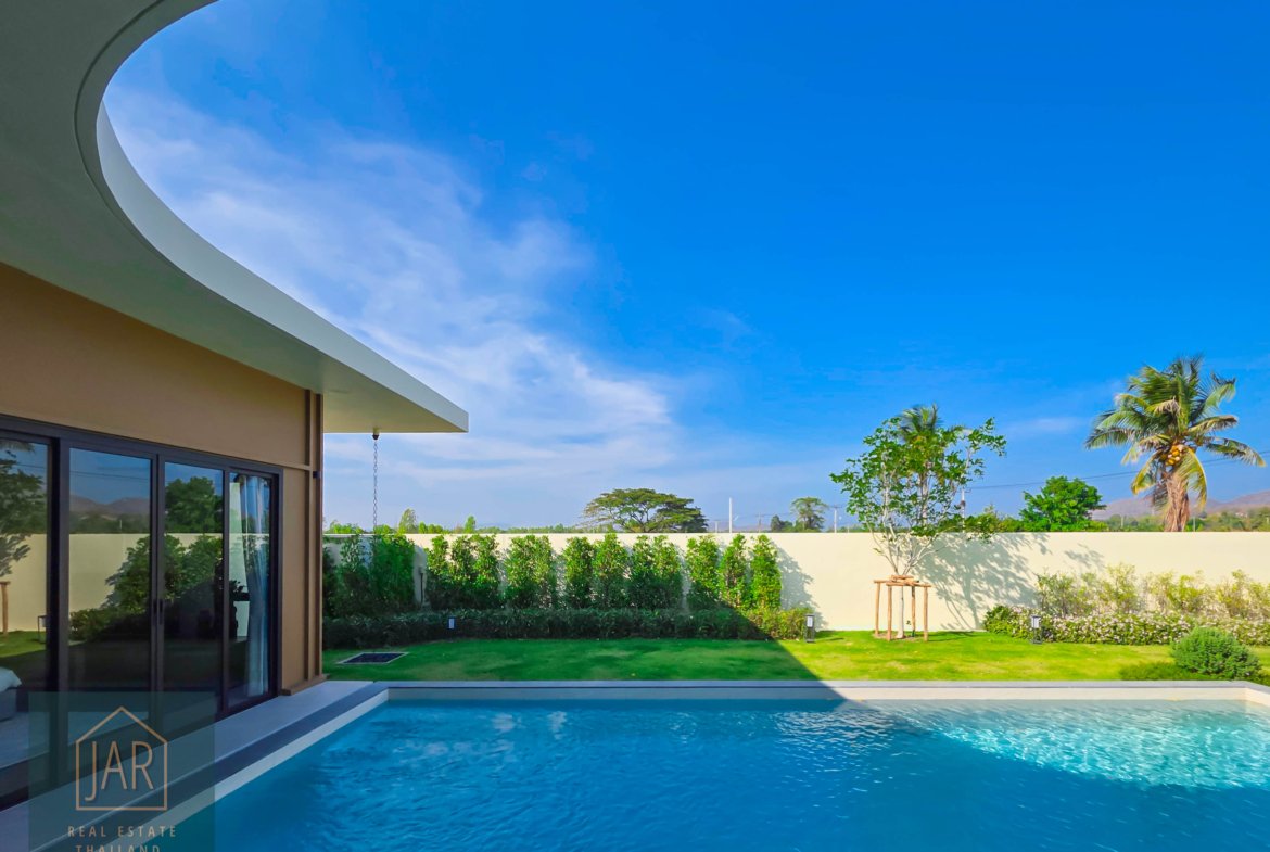 HUA-HIN THE ULTIMATE MODERN TROPICAL RETREATAN EXCLUSIVE OF 8 PRIVATE POOL VILLAS I 3BR I 4BA