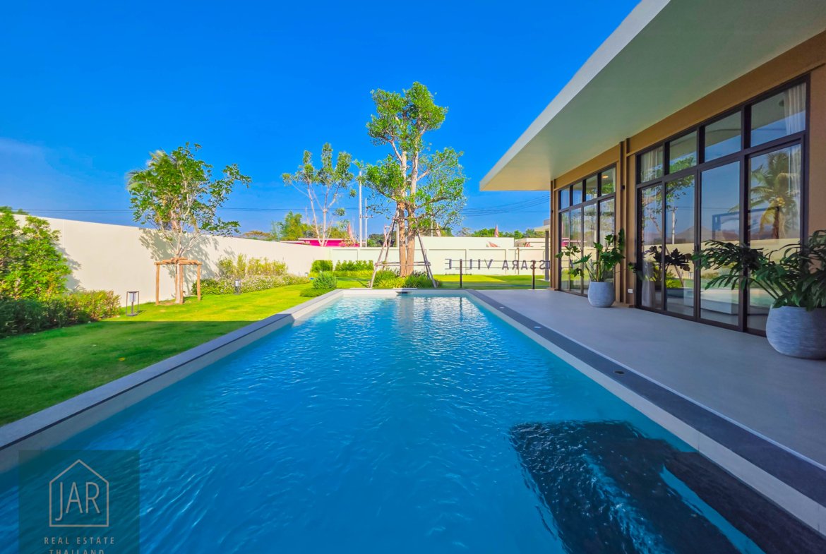 HUA-HIN THE ULTIMATE MODERN TROPICAL RETREATAN EXCLUSIVE OF 8 PRIVATE POOL VILLAS I 3BR I 4BA