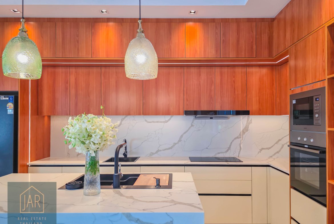 Hua Hin Modern Balinese Luxury | 300m. to Black Mountain Golf Course