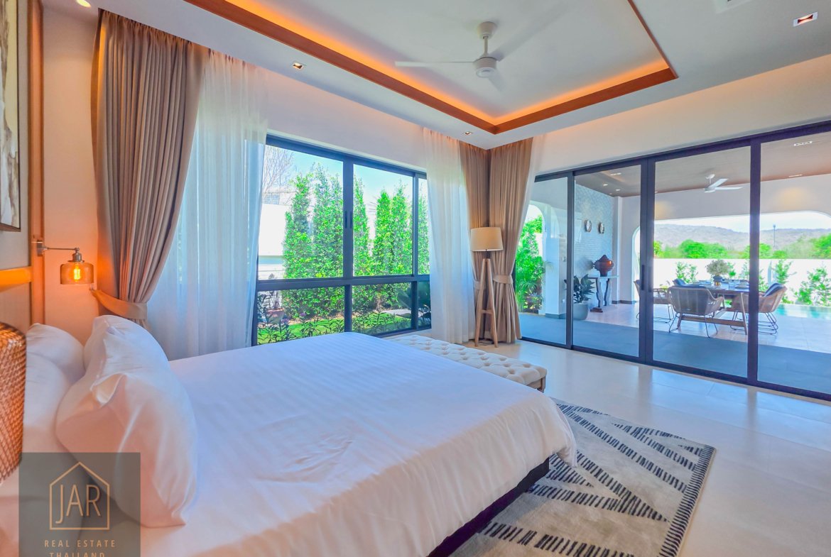 Hua Hin Modern Balinese Luxury | 300m. to Black Mountain Golf Course