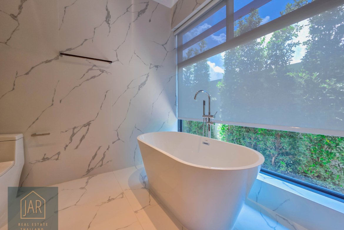 Hua Hin Modern Balinese Luxury | 300m. to Black Mountain Golf Course