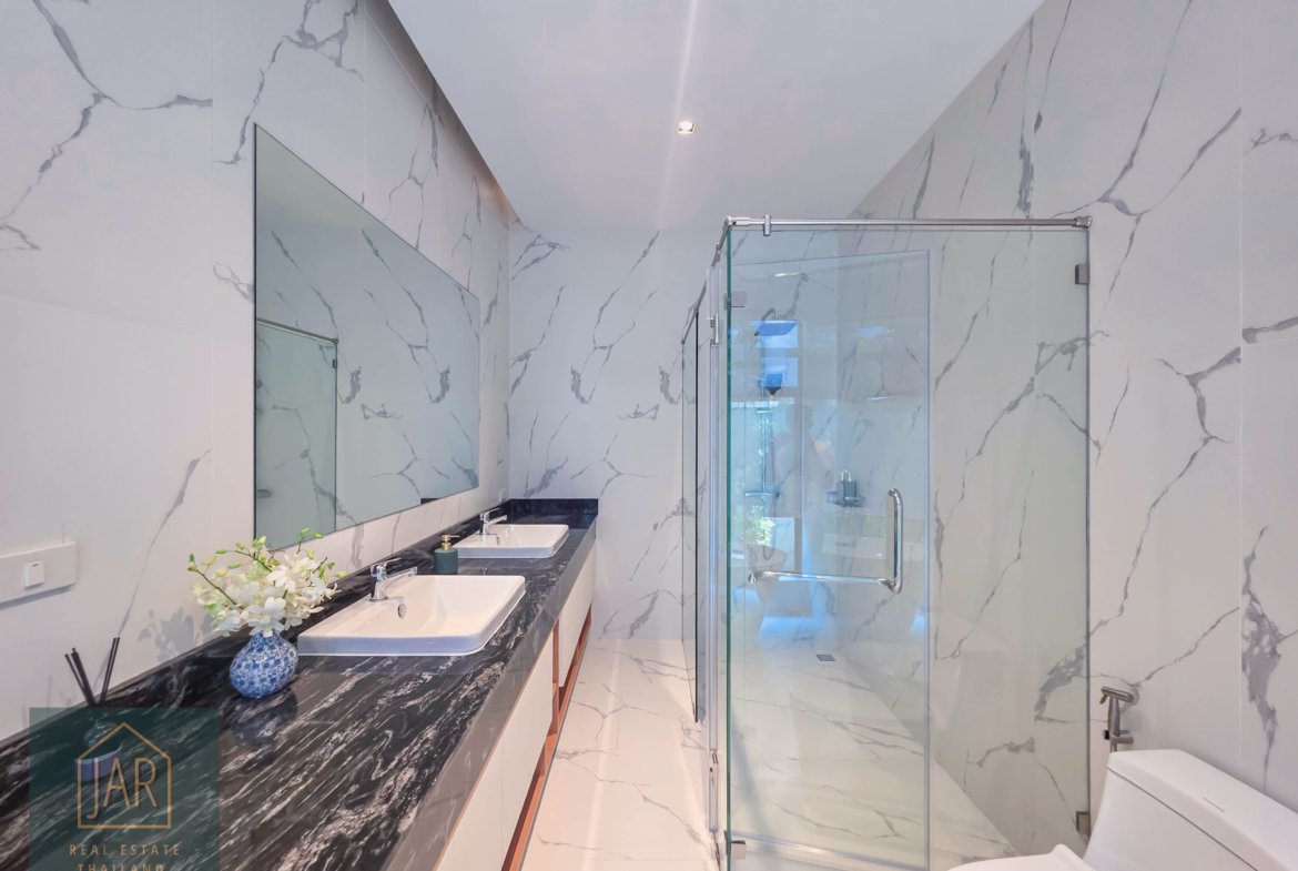 Hua Hin Modern Balinese Luxury | 300m. to Black Mountain Golf Course