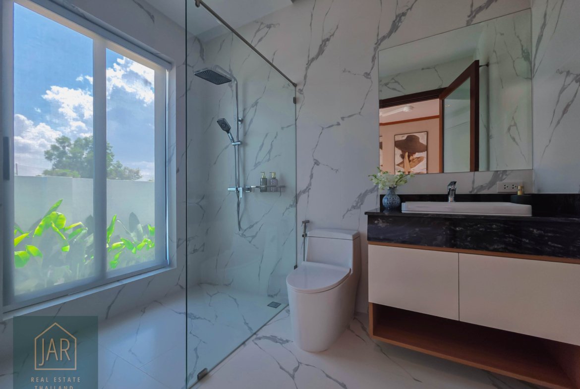 Hua Hin Modern Balinese Luxury | 300m. to Black Mountain Golf Course
