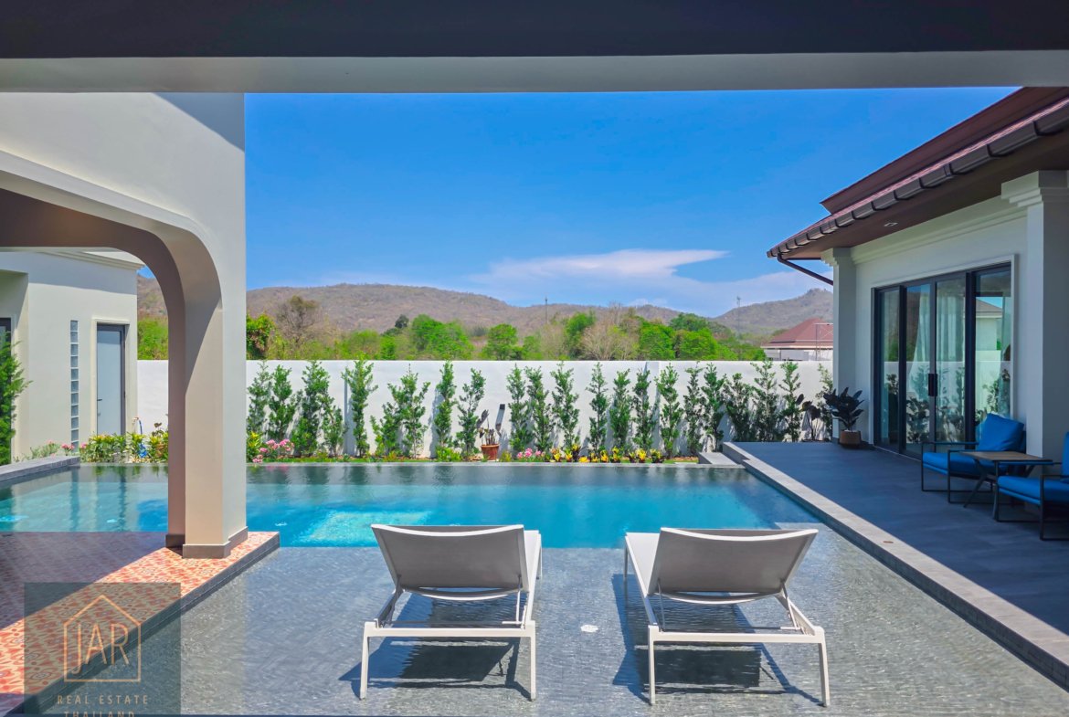 Hua Hin Modern Balinese Luxury | 300m. to Black Mountain Golf Course