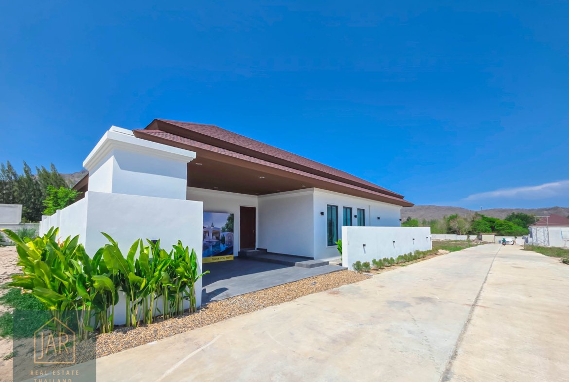 Hua Hin Modern Balinese Luxury | 300m. to Black Mountain Golf Course