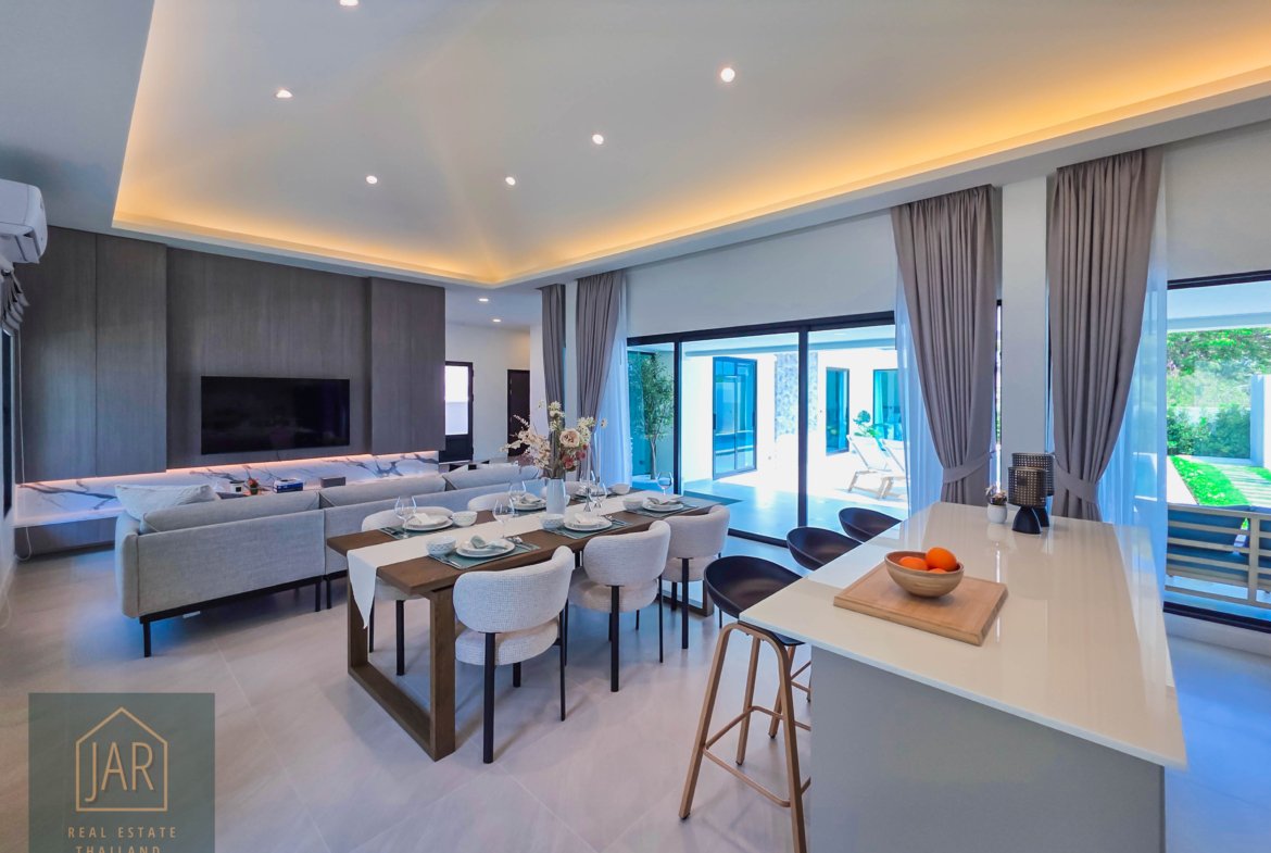 Exquisite Pool Villa in Prime Location at Hua Hin Soi 112 : 3BR I 3BA