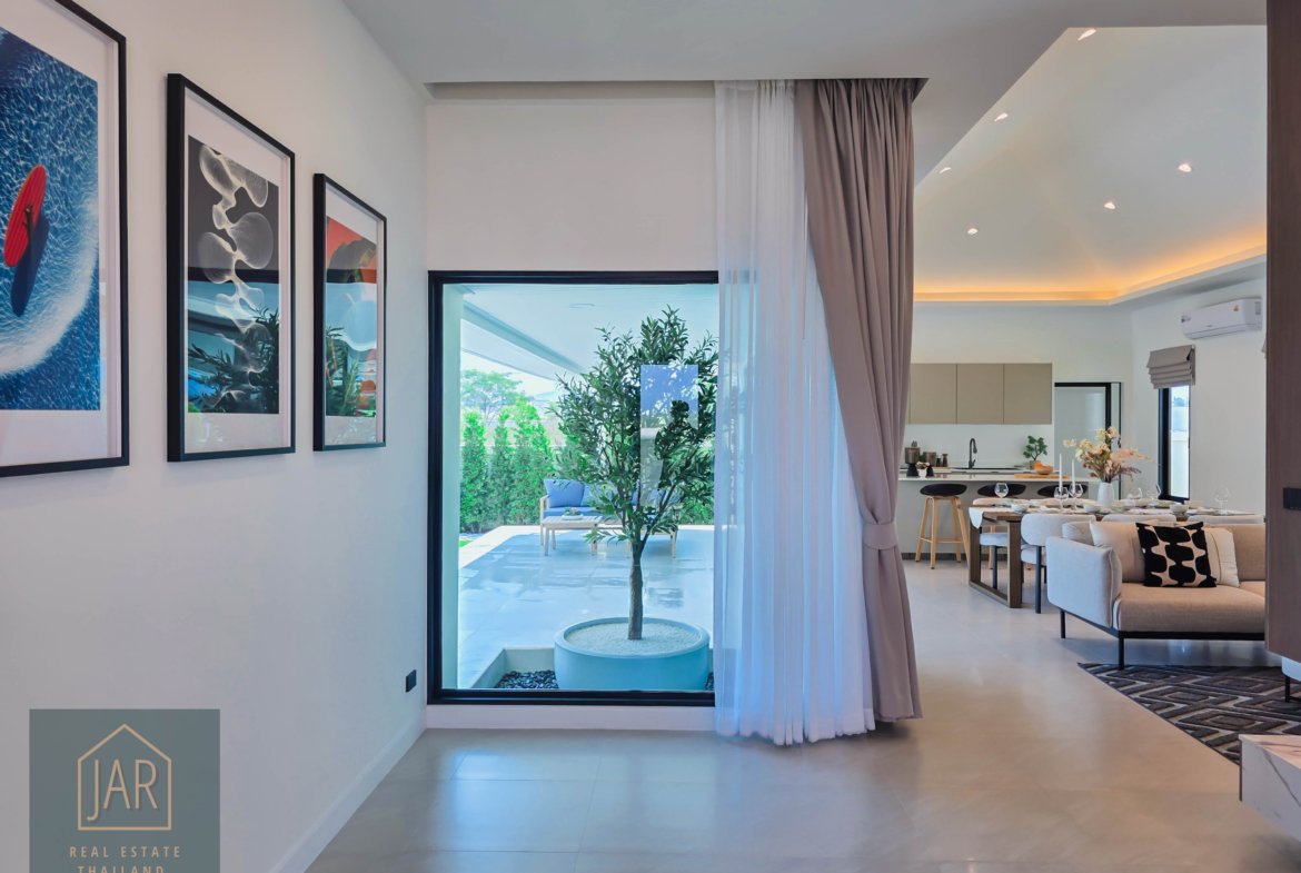 Exquisite Pool Villa in Prime Location at Hua Hin Soi 112 : 3BR I 3BA