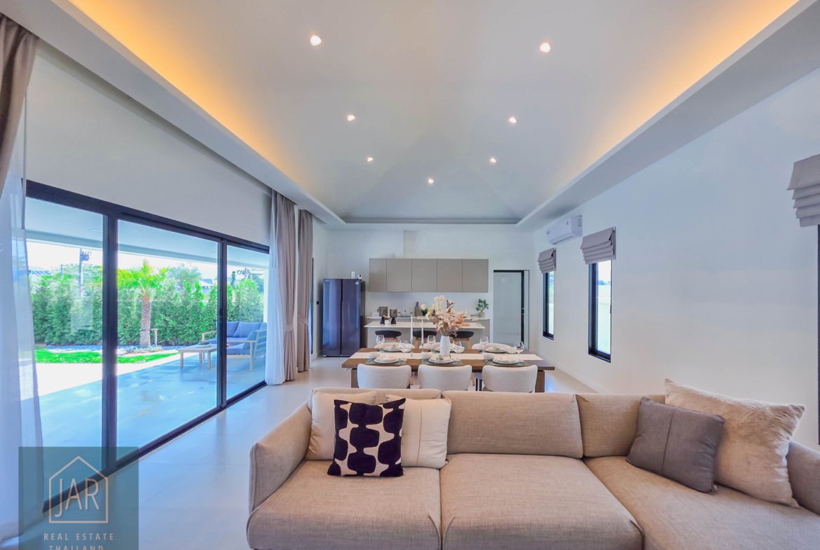 Exquisite Pool Villa in Prime Location at Hua Hin Soi 112 : 3BR I 3BA