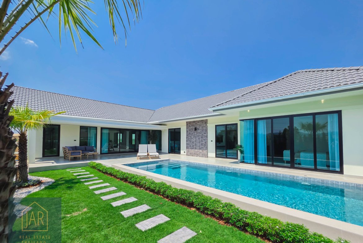 Exquisite Pool Villa in Prime Location at Hua Hin Soi 112 : 3BR I 3BA