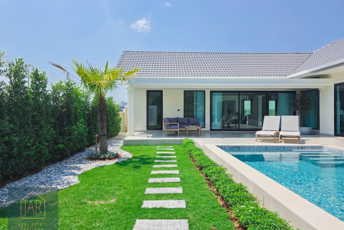 Exquisite Pool Villa in Prime Location at Hua Hin Soi 112 : 3BR I 3BA