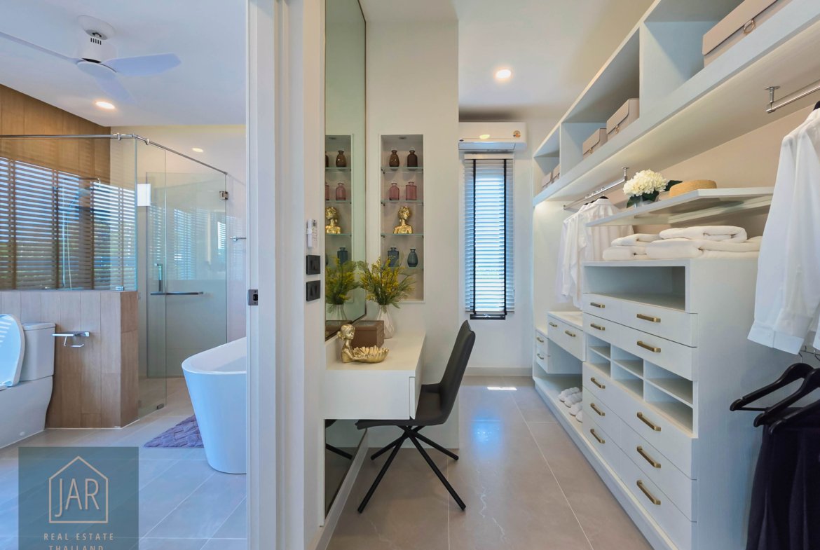 Experience Luxury Modern Pool Villa @ Hua Hin – Thap Tai 3 BR| 3 BA