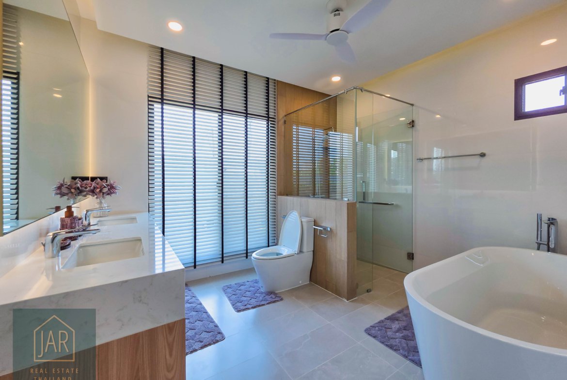 Experience Luxury Modern Pool Villa @ Hua Hin – Thap Tai 3 BR| 3 BA